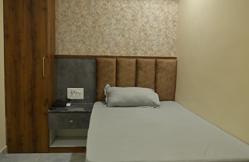 Brahmapur Hotel | Hotel Satyabhama Lodging