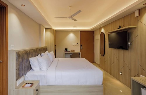 Kochi Hotel | Olwen Suites