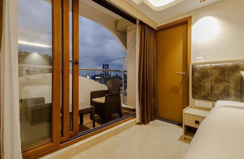 Kochi Hotel | Olwen Suites