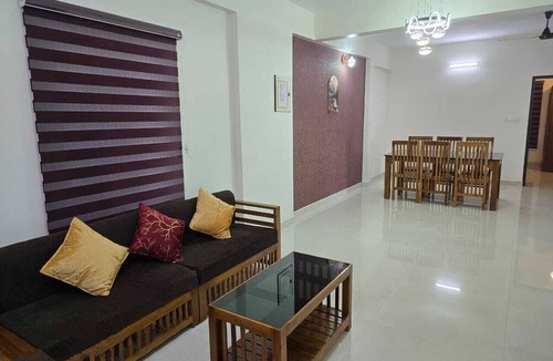 Changanacherry Hotel | Centur Apartments