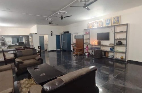 Bhongir Hotel | RoHans Farmstay & Events