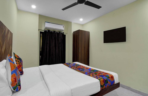Rushikonda Hotel | FabHotel Star Light B - Nr. Rushikonda