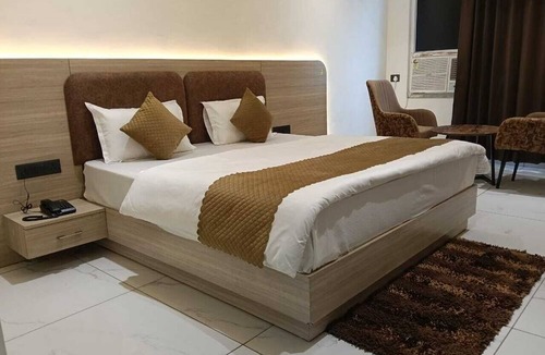 Bahadrabad Hotel | MOHANS INN