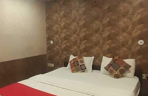 Vikaspuri Hotel | MERO RESIDENCY