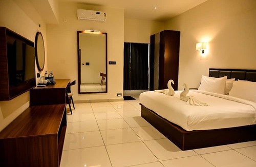 Suntikoppa Hotel | Hotel S S International