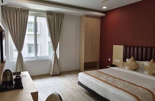 Kondapur Hotel | Hotel Grand Continent Hitech City, Laxmi Cyber City