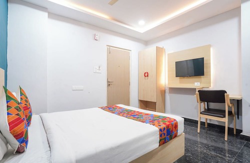 HITEC City Hotel | Fabhotel Orion - Nr Shilparamam, Hitech City