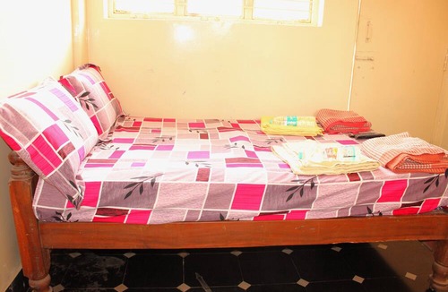 Chikkaballapur Hotel | I-ROOMZ Surya Deluxe Lodge
