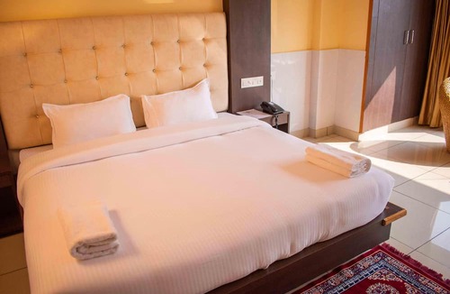 Tapovan Resort | MVT Resort & Restaurant