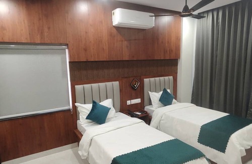 Rajahmundry Hotel | Vaishnavi Inn