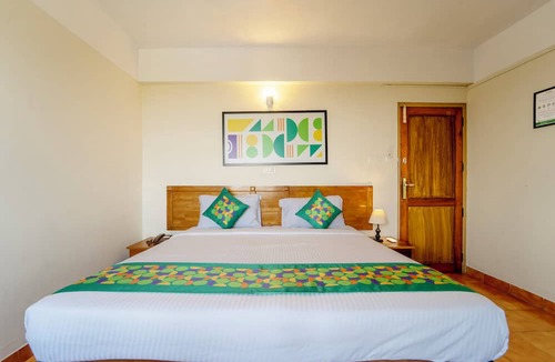 Kazhakuttam Hotel | Treebo Classic Highway Side