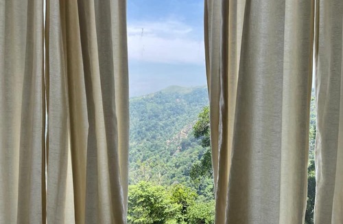 Elappara Hotel | Elysian Fields