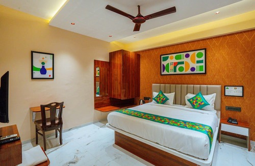 Hinjawadi Hotel | Treebo Grand Royal Imperio, Hinjewadi