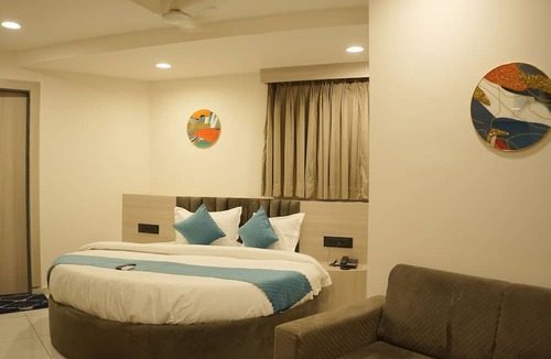 Palanpur Hotel | Hotel White Fortune