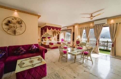 Rishikesh Hotel | The Neeraj Ganga Heritage Palace