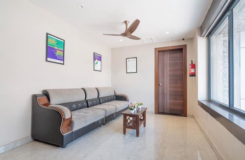 Madhurawada Hotel | Treebo Imperia, Kommadi