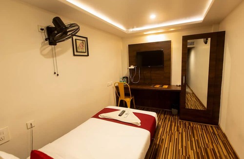 Gandhipuram Hotel | Hotel Geo Grande