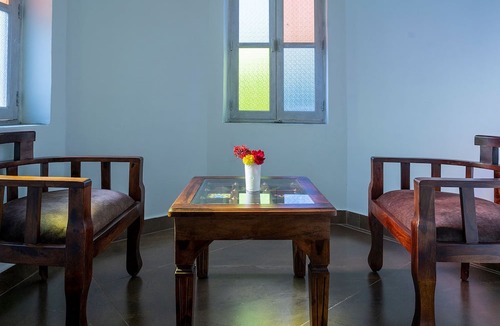Abu Road Hotel | Doongar fort 7 km from ambaji