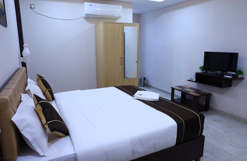 Srikalahasti Hotel | Gokulam Grand