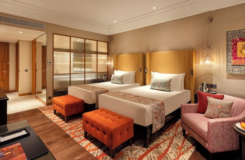 Srinagar Colony Hotel | The Leela Hyderabad Banjara Hills