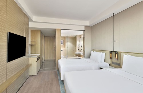 Nerul Hotel | Navi Mumbai Marriott Hotel