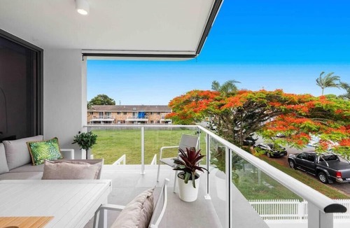 Sunshine Coast Apartment | New Boutique Apartment in the heart of Mooloolaba by BOXXLA