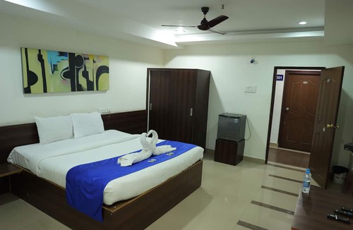Hyderabad Hotel | Hotel Mango Leaves