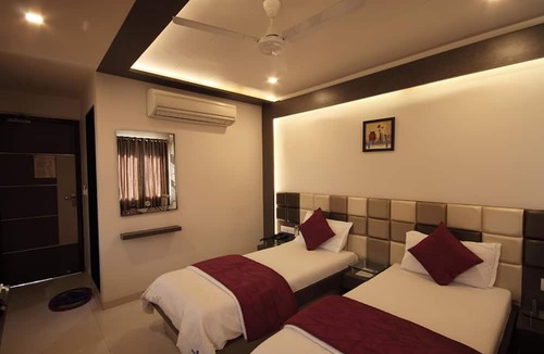 Paldi Hotel | Hotel Flair Inn