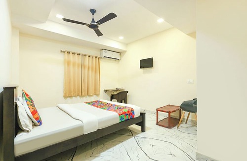 Vijayawada Hotel | Fabhotel Akshaya Bheemas Inn