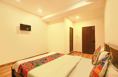 Vijayawada Hotel | Fabhotel Akshaya Bheemas Inn
