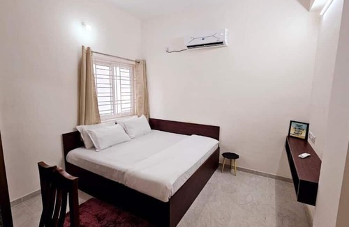 Kovilambakkam Apartment | Chippy Service Apartments No 11