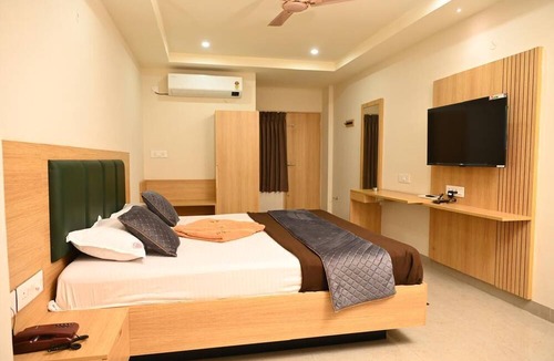 Dabagardens Hotel | HOTEL SREE KANYA INN