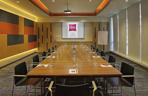 Thousand Lights Hotel | ibis Chennai City Centre Hotel