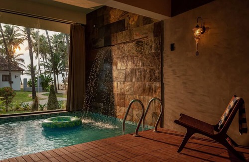 Neeleshwar Hotel | Malabar Ocean Front Resort & Spa