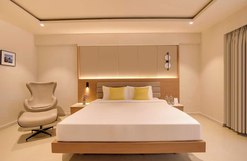 Ellis Bridge Hotel | Regenta Place CG Road