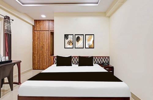 Dwaraka Nagar House | Premium Collection O Beach Near Gitam