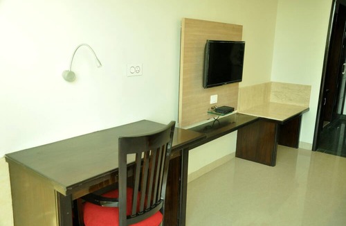 Air Force Area Hotel | Chandra Imperial