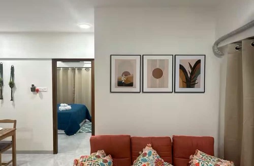 Kalina Apartment | Earthen Escape 2BHK near BKC Jio Gym Access