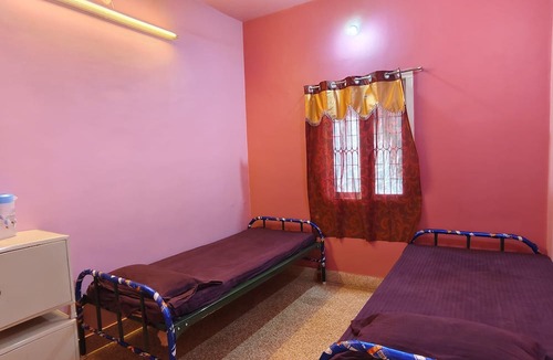 Palayankottai Villa | Square & Dormitory Stays