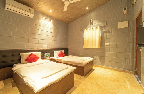 HBR Layout Apartment | Seasons Suites HBR