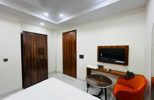 Noida Hotel | Hotel Aroha - Sector 44 Noida