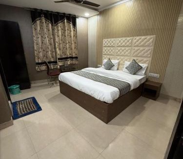 Mahipalpur Apartment | Galaxy Apartment