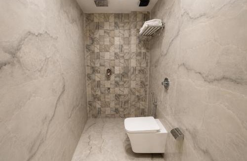 Kalina Hotel | Hotel Beverly Palace Santacruz - Near BKC - Mumbai Airport T1