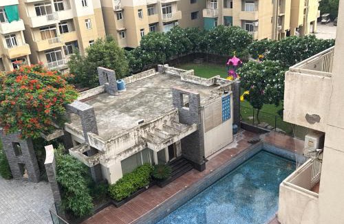 Taj Ganj Apartment | Premium Aura Stays A Peaceful 3BHK Family Retreat
