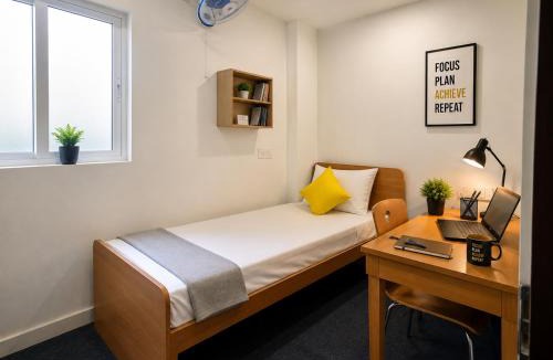 Shamshabad Hostel | CubeRooms Airport Transit Hotel & Co-Living