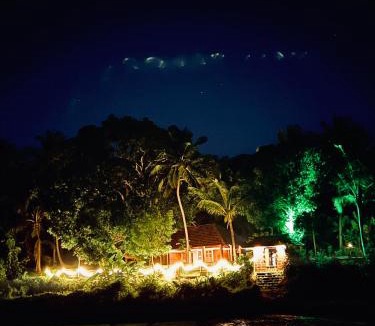 Ottapalam Resort | Happy Land Heritage Home
