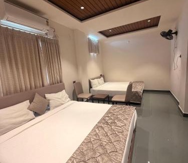 Srikalahasti Hotel | Hotel GMR Pearls