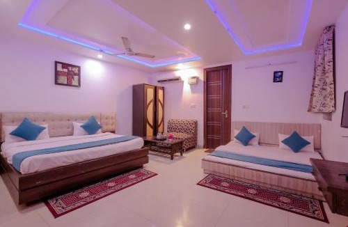 Agra House | The Little Pink Homestay Near Taj Mahal