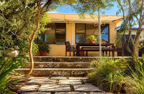 South Fremantle House | Artistic Parkside Retreat with Deck & BBQ