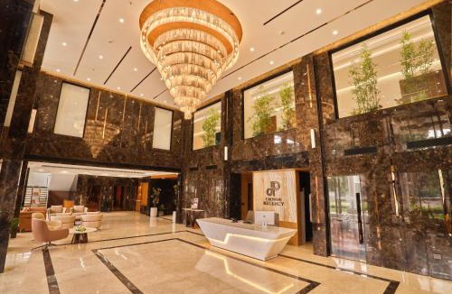 Kuravilangad Hotel | JP Crowne Regency